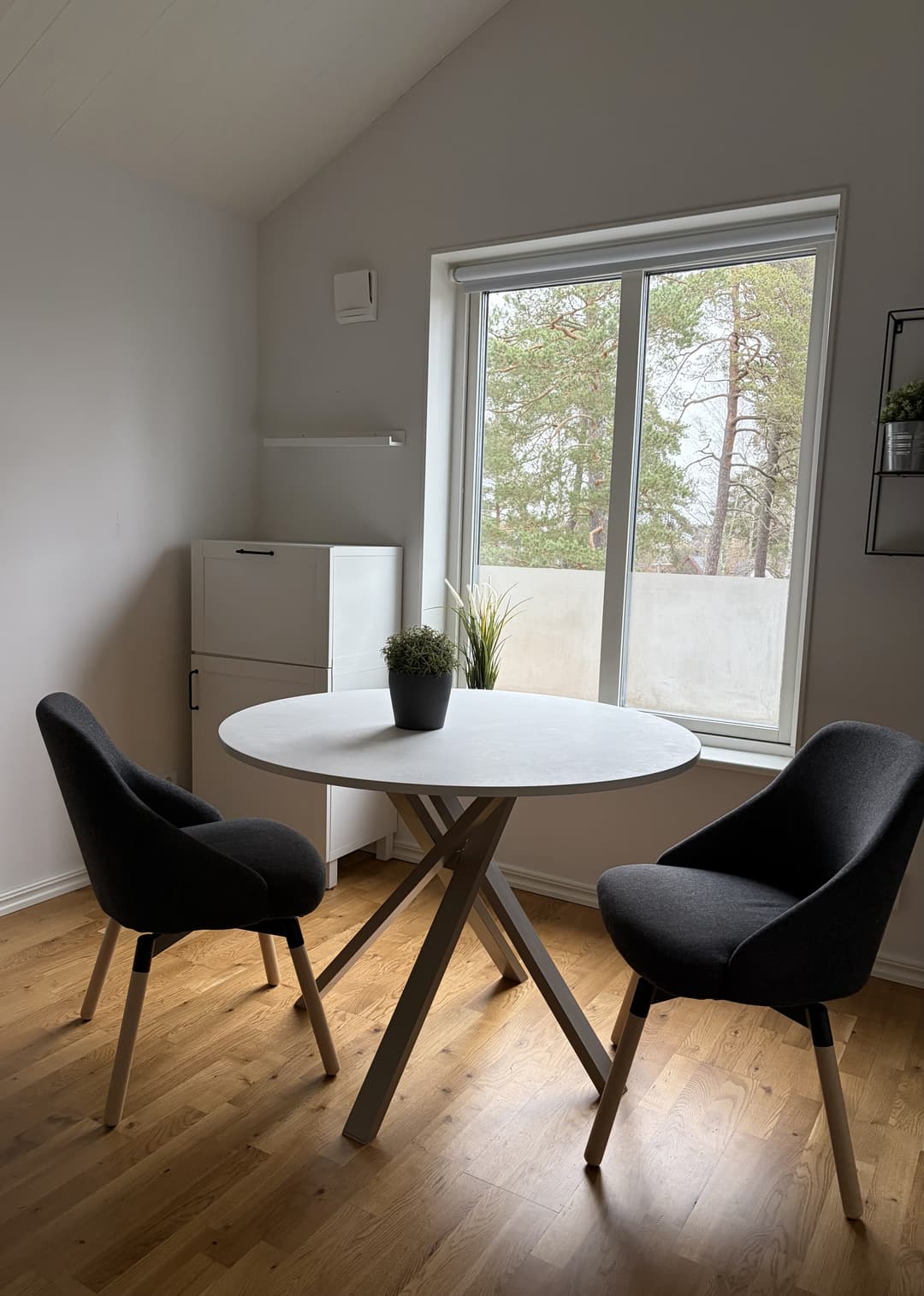 Backåsvägen i Länna
