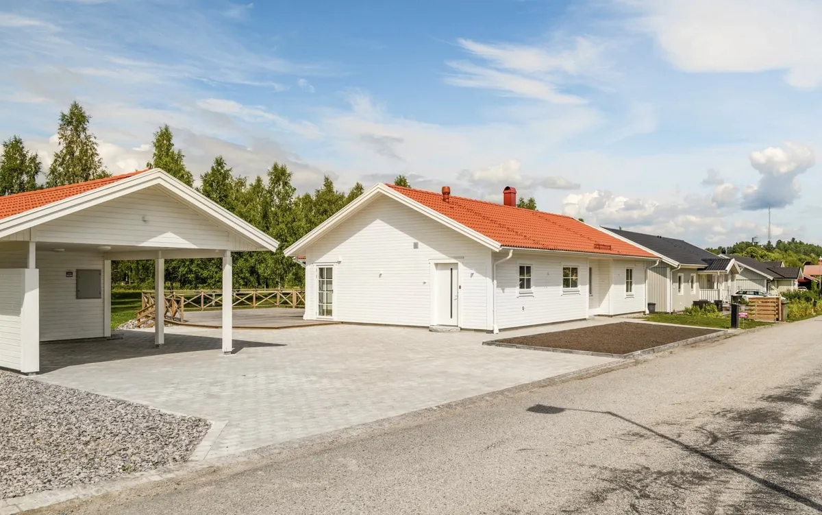 Revyvägen i Tystberga